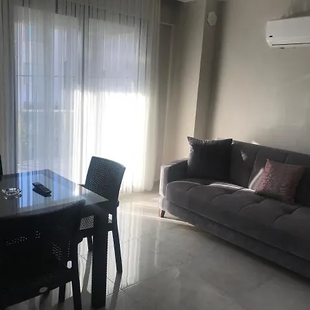 Aparthotel Golden Lake Aparts 3*