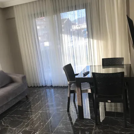 Golden Aparts Apart Otel 3*
